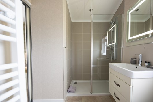 2 bed ensuite 2 website .jpg
