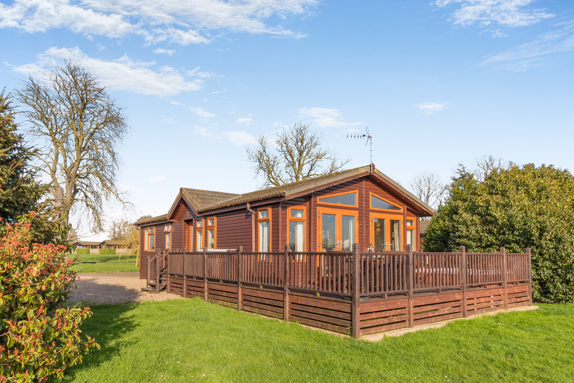 8680649-exterior06-Hornbeam.jpg (1)