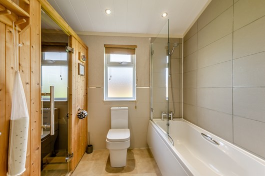 8677727-Orchid-interior07.jpg (1)