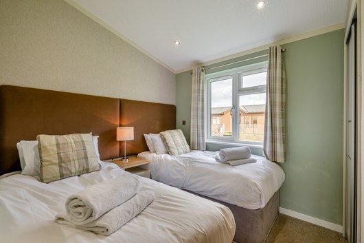 8677727-Orchid-interior10.jpg (1)