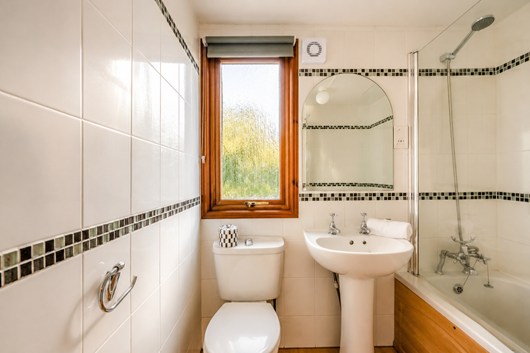 bathroom_high_res.jpg